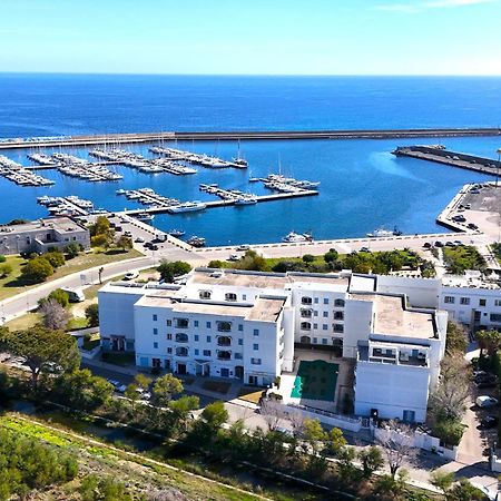 Le Residenze Blu Sardinia Aparthotel La Caletta Esterno foto