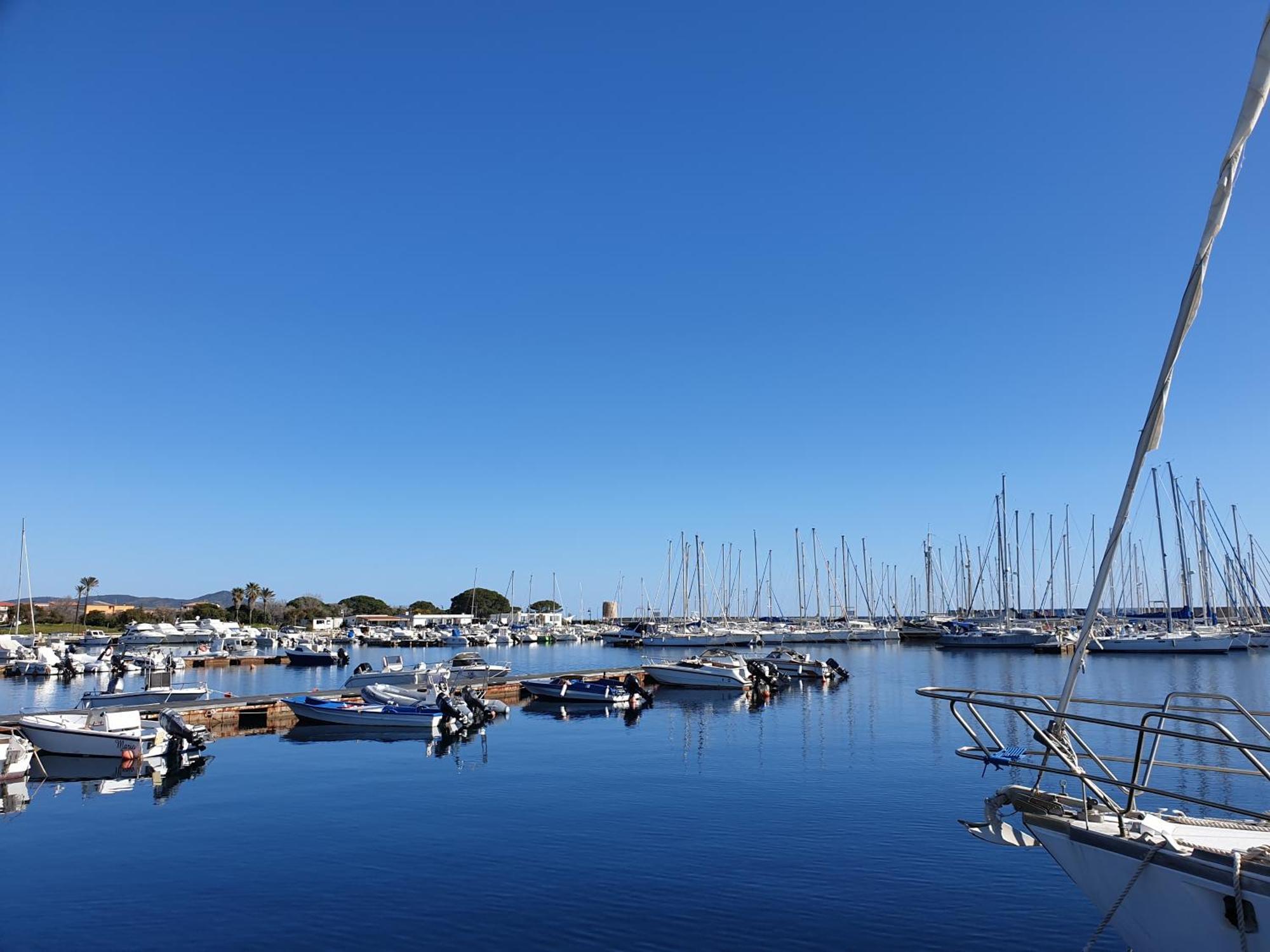 Le Residenze Blu Sardinia Aparthotel La Caletta Esterno foto