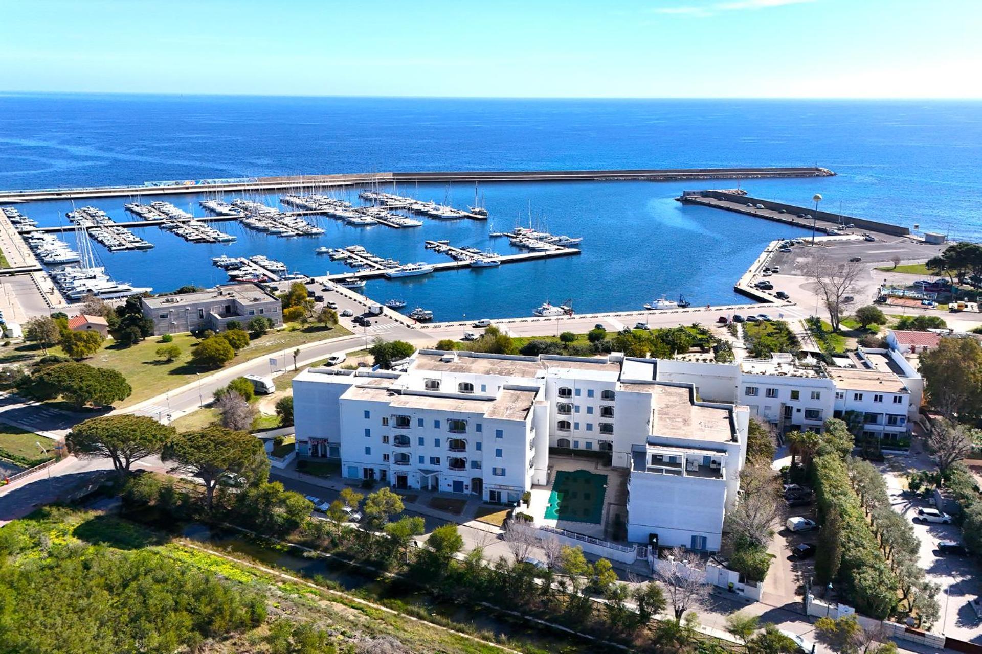 Le Residenze Blu Sardinia Aparthotel La Caletta Esterno foto