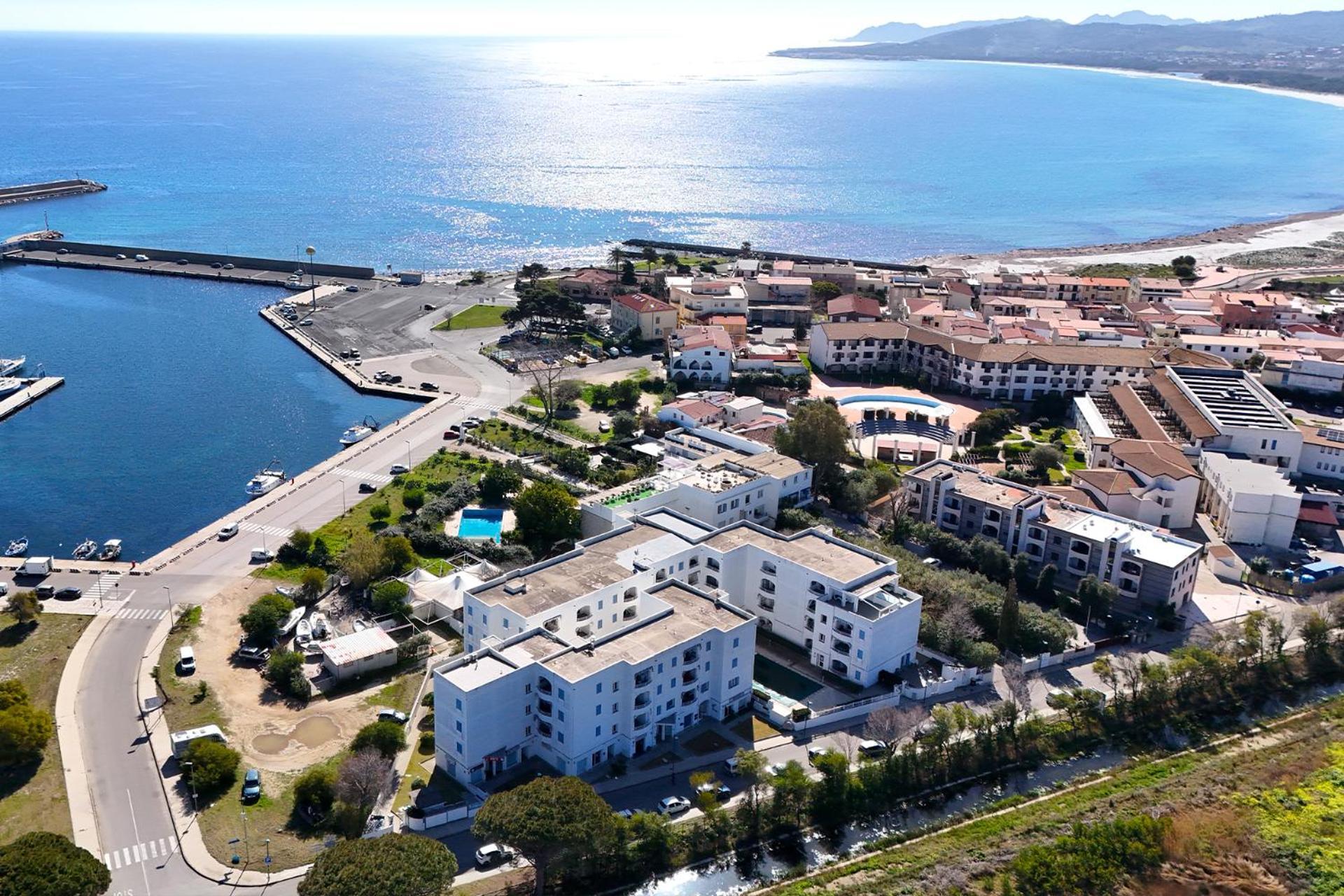 Le Residenze Blu Sardinia Aparthotel La Caletta Esterno foto